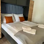 Mobile La Vida Kamp alanı Biograd Na Moru
