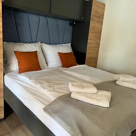 Mobile La Vida Campsite Biograd Na Moru